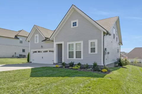 5541 Stonefield Dr, Smyrna, TN 37167