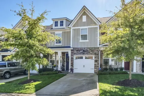 825 Kennear Ln, Mount Juliet, TN 37122