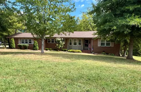 3504 Lafayette Rd, Hopkinsville, KY 42240