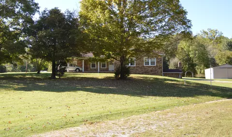 4652 Highway 231, Mcewen, TN 37101