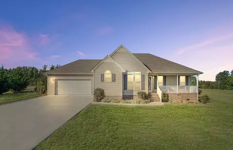 185 Patrick Rd, Fayetteville, TN 37334