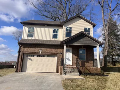 10 Drift King Ests, Clarksville, TN 37042