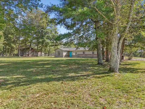 3016 Pocahontas Rd, Morrison, TN 37357