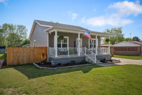 798 S Mountain St, Smithville, TN 37166
