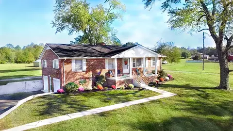 390 Old Woodbury Hwy, Manchester, TN 37355