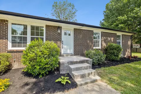 351 Christmas Ct, Christiana, TN 37037