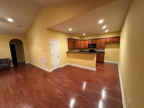 Living - 110 Westview Dr, Spring Hill, TN 37174 photo 2 of 2