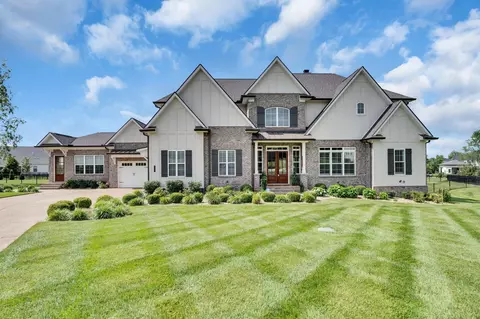 8015 Burning Tree Farm Rd, Arrington, TN 37014