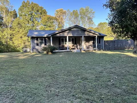8376 Chestnut Ridge Rd, Lynchburg, TN 37352