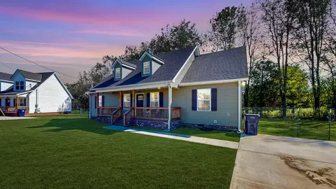 110 Bulldawg Trl, Cornersville, TN 37047