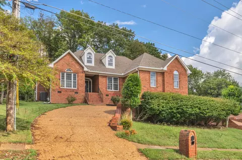 114 Spy Glass Way, Hendersonville, TN 37075