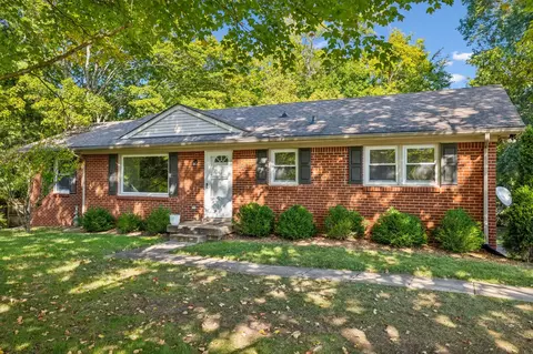 1269 Hillwood Dr, Clarksville, TN 37040