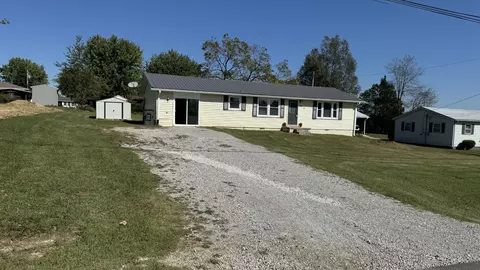 810 W End Ave, Mcminnville, TN 37110