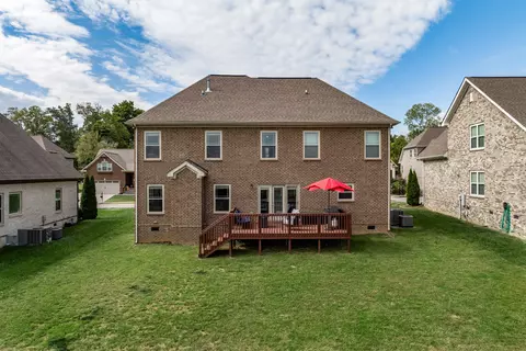 Exterior - 2018 Lequire Ln, Spring Hill, TN 37174 photo 5 of 8