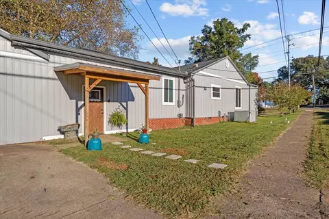 419 Main St, Martin, TN 38237
