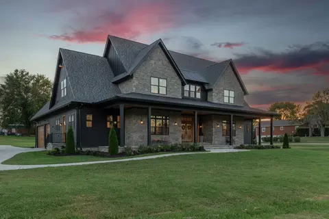 124 Lori Lee Dr, Gallatin, TN 37066