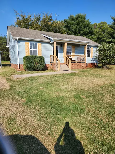 1001 Evelyn Ct, Portland, TN 37148