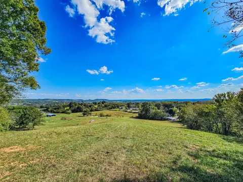 0 Knob Crk, Wartrace, TN 37183