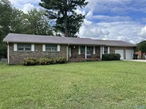 1105 Jackson Dr, Athens, AL 35611