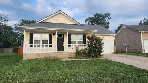 3439 Foxrun Ln, Clarksville, TN 37042