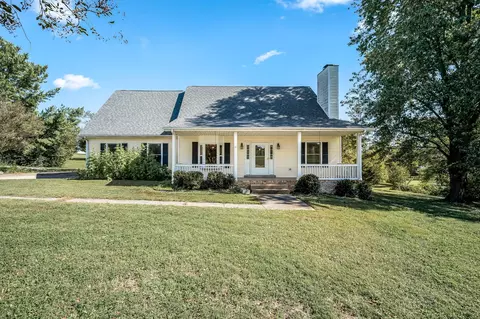 1685 Deepwood Dr, Clarksville, TN 37042