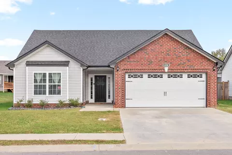 434 Irish Hills Dr, Clarksville, TN 37042