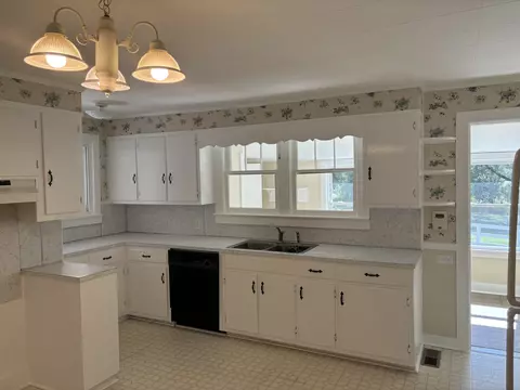 Kitchen - 1893 Briar Patch Rd, Prospect, TN 38477 photo 3 of 3