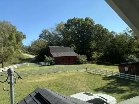 Exterior - 1893 Briar Patch Rd, Prospect, TN 38477 photo 5 of 13