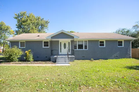 175 Deer Dr, La Vergne, TN 37086