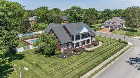 3021 Saint Johns Dr, Murfreesboro, TN 37129