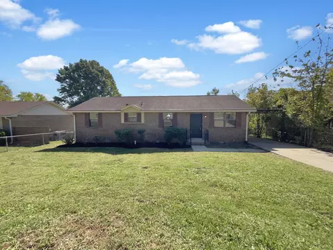 653 Putnam Dr, Nashville, TN 37218