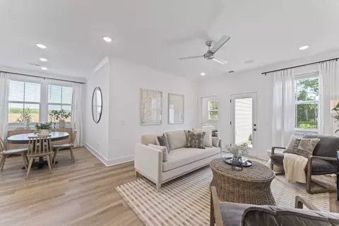 221 Panther Dr, Murfreesboro, TN 37127