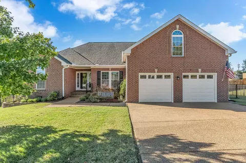 1036 Whitley Pl, Hendersonville, TN 37075