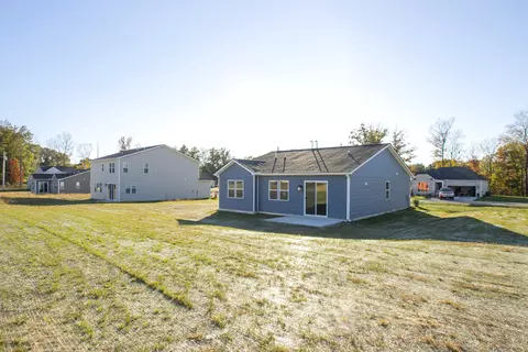 Exterior - 604 Maple Bend Noble, Dickson, TN 37055 photo 2 of 7