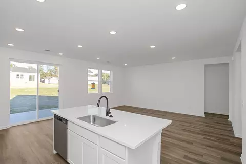 Kitchen - 604 Maple Bend Noble, Dickson, TN 37055 photo 5 of 7