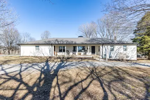 760 Mahon Rd, Columbia, TN 38401