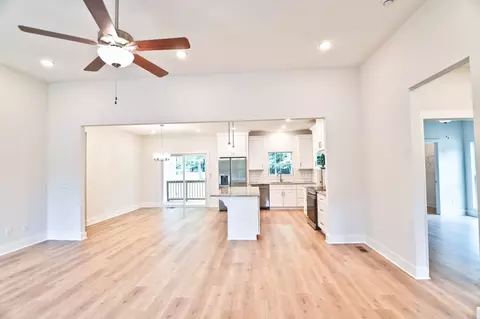 Living - 455 Spring Meadows Ln, Morrison, TN 37357 photo 2 of 3