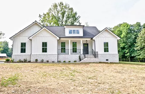 Exterior - 455 Spring Meadows Ln, Morrison, TN 37357 photo 3 of 6