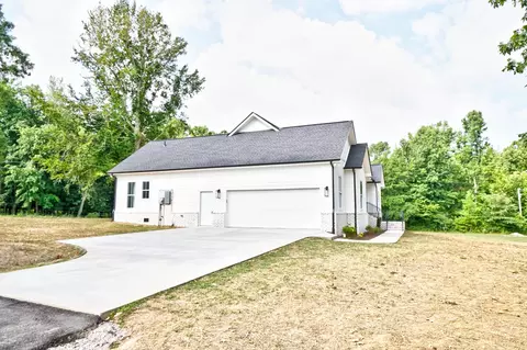 Exterior - 455 Spring Meadows Ln, Morrison, TN 37357 photo 4 of 6