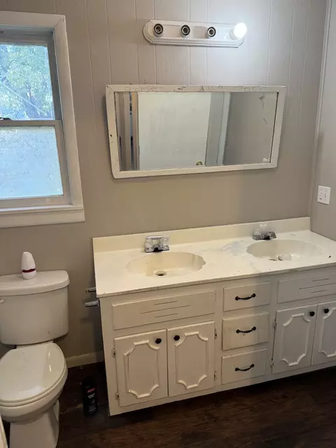 Bath - 302 Main St, Ethridge, TN 38456 photo 1 of 2