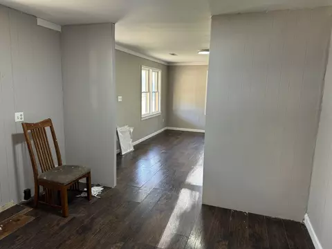Living - 302 Main St, Ethridge, TN 38456 photo 3 of 3