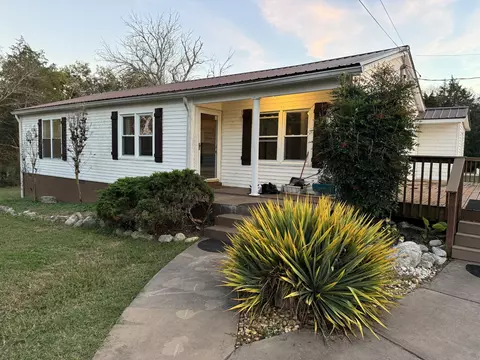 830 Blue Springs Rd, Columbia, TN 38401