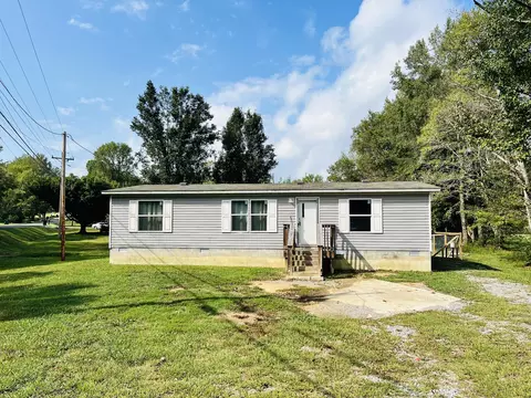 878 Long St W, Mcewen, TN 37101