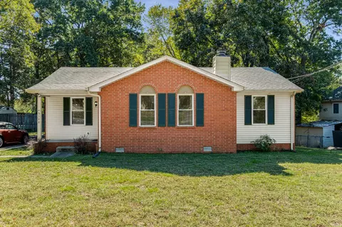 5148 Hunters Point Ln, Hermitage, TN 37076