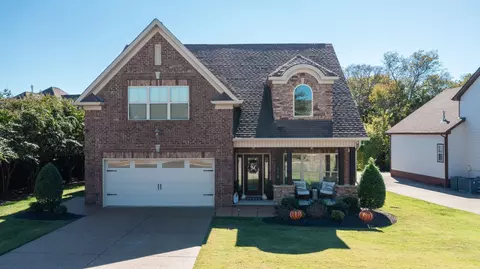 215 Karen Dr, Mount Juliet, TN 37122