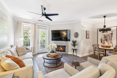 305 Seven Springs Way #202, Brentwood, TN 37027