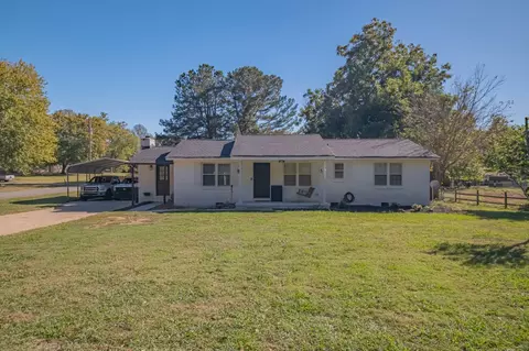 74 Simmons Cir, Fayetteville, TN 37334