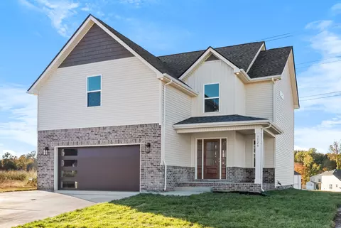 1725 Heritage Dr, Clarksville, TN 37043