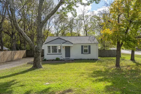 225 Hickory Dr, Franklin, TN 37064
