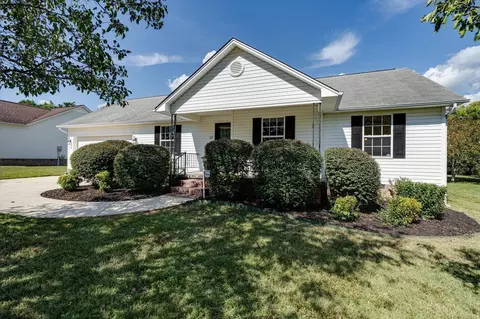 318 Christian Dr NW, Cleveland, TN 37312